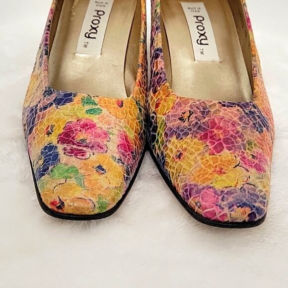 Proxy Women's Multi Colored Floral High Heels Made in Spain Gold Heels Size 10M - Picture 2 of 10